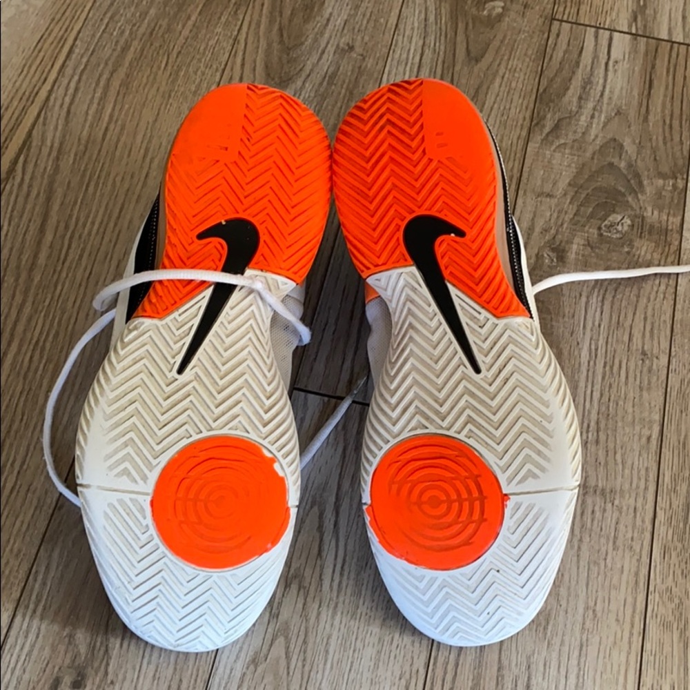Nike’s - Picture 6 of 7